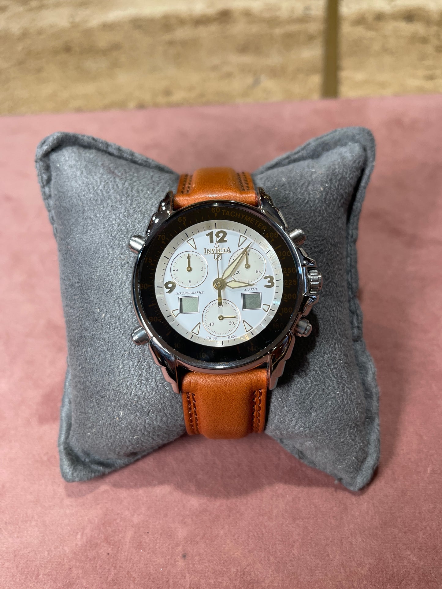 Cronografo Invicta con allarme