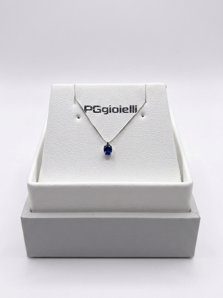Girocollo con zaffiro