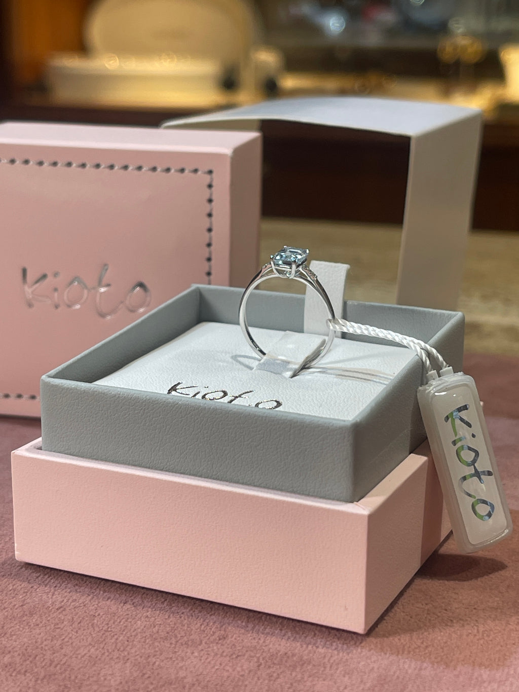 Anello con Acquamarina