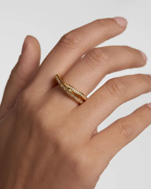 OLIVIA RING 