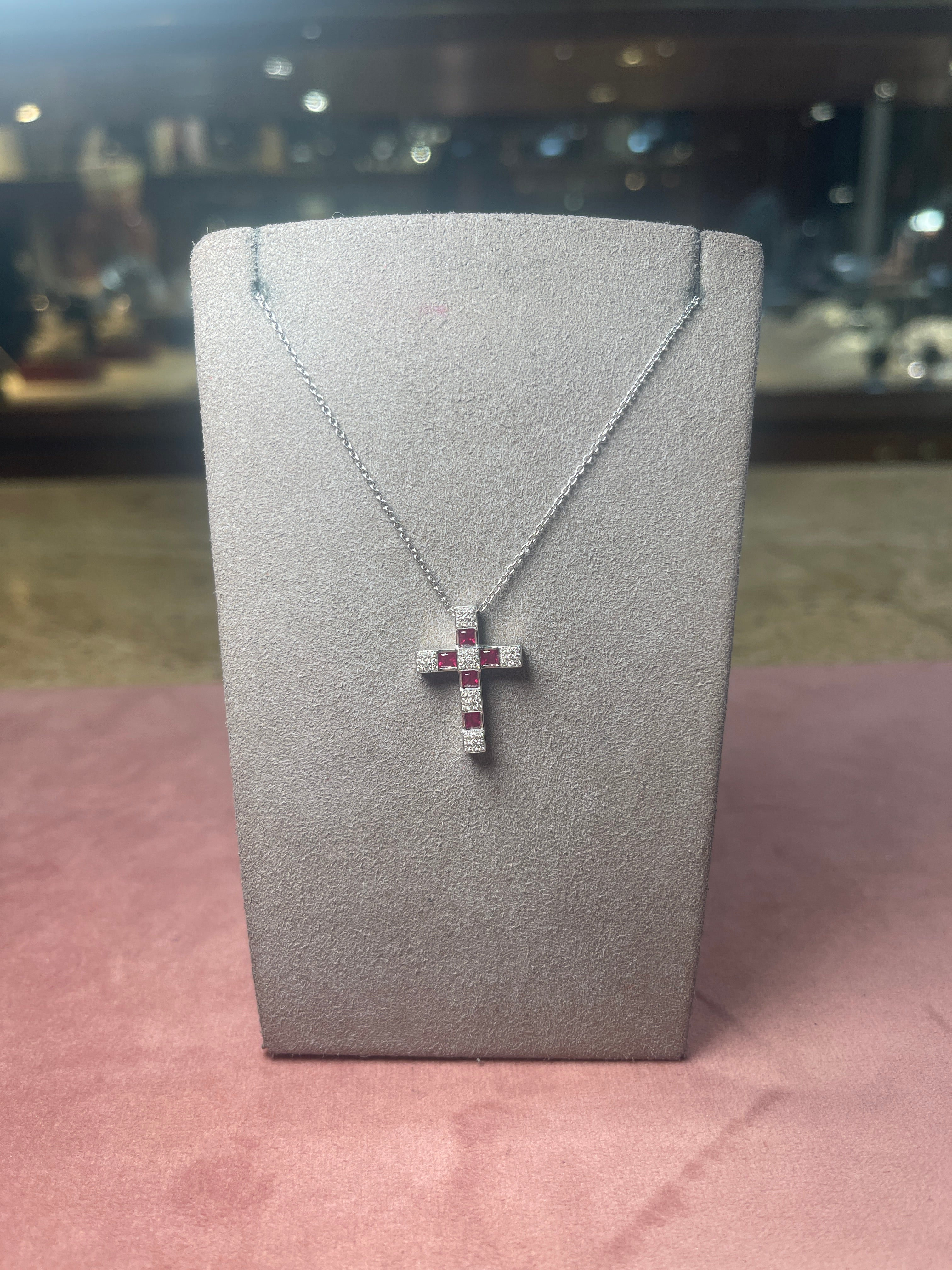 Girocollo Croce Rubini e Diamanti