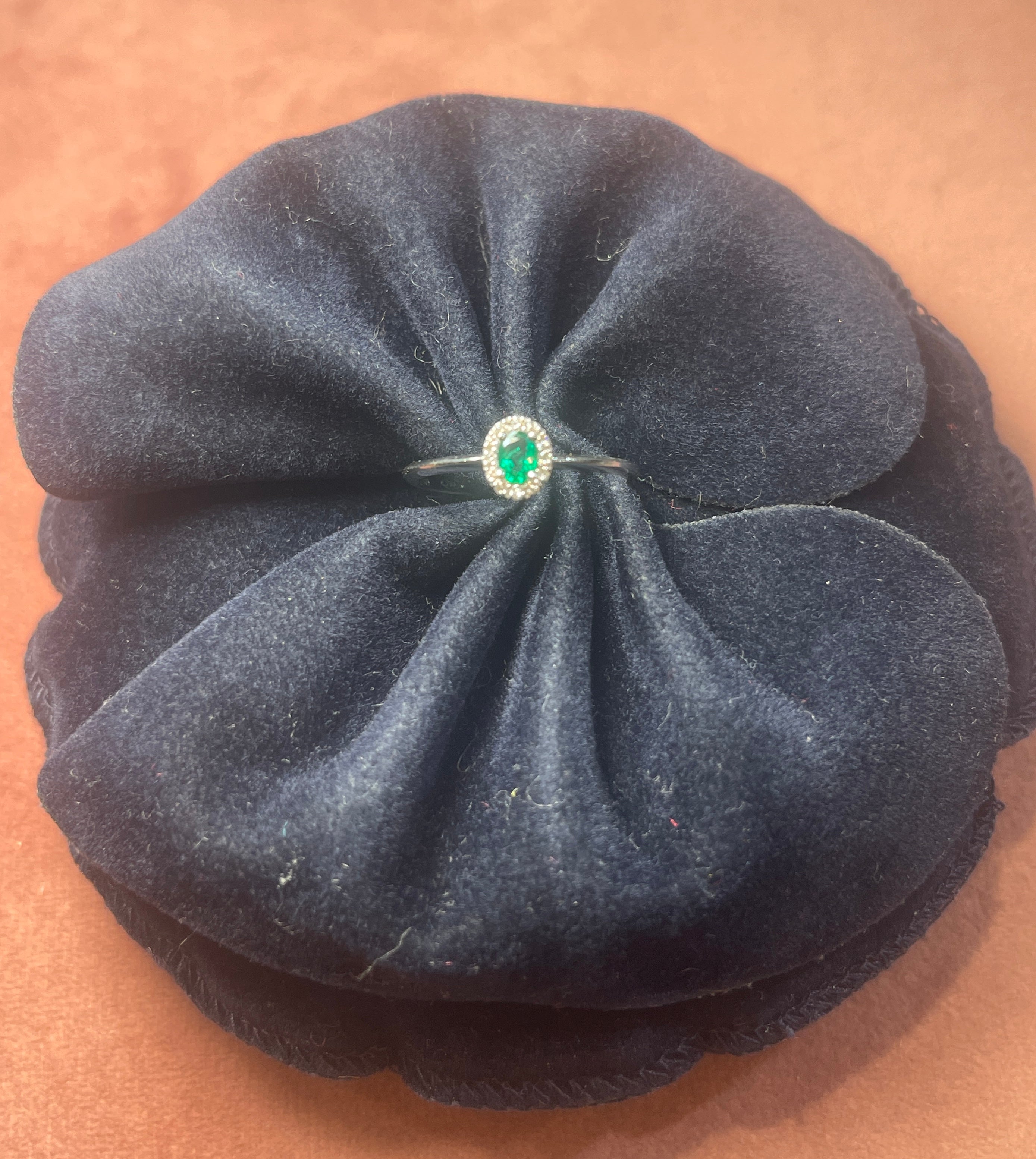 Anello Smeraldo in Oro e Diamanti