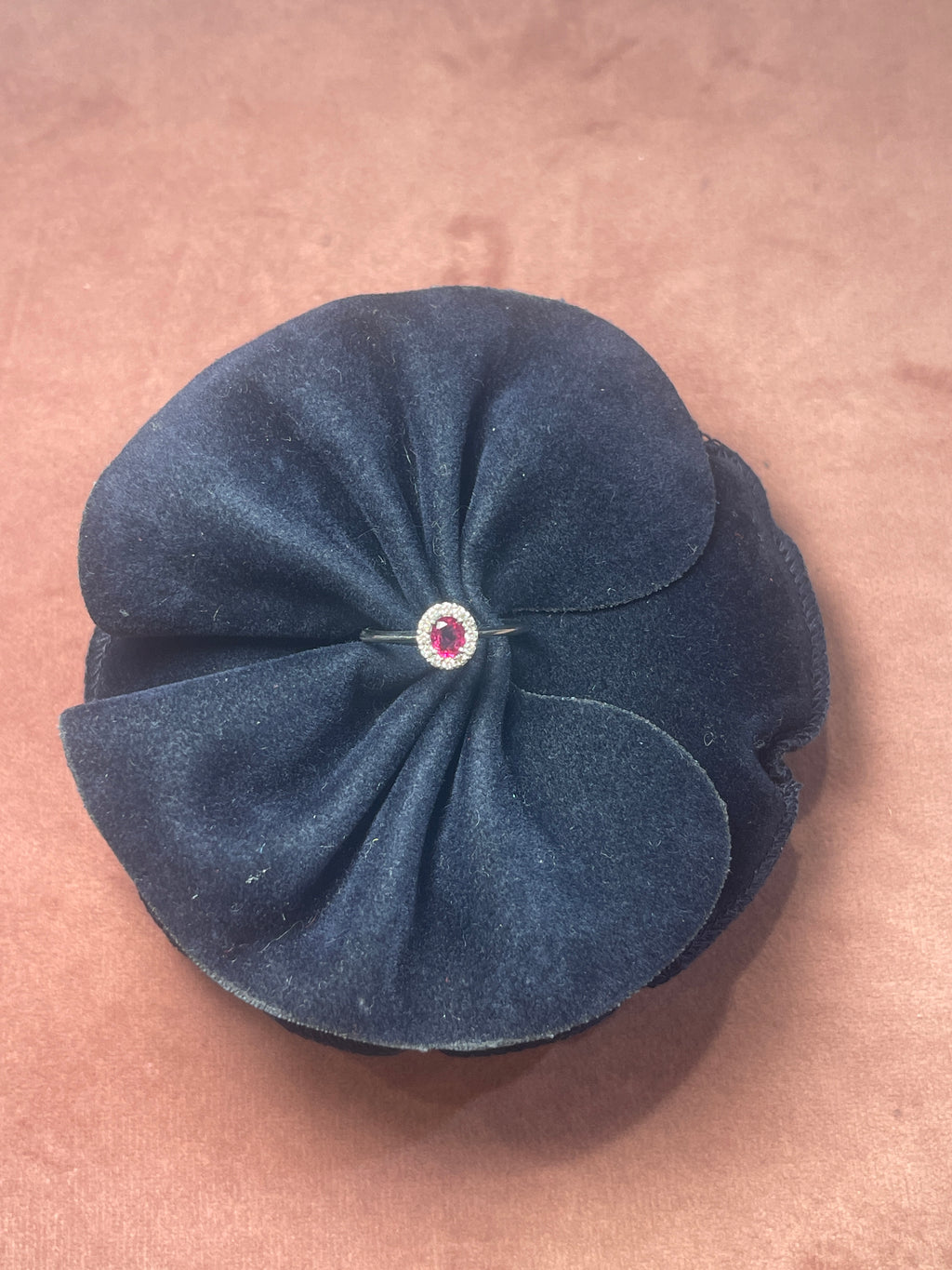 Anello Rubino in Oro e Diamanti