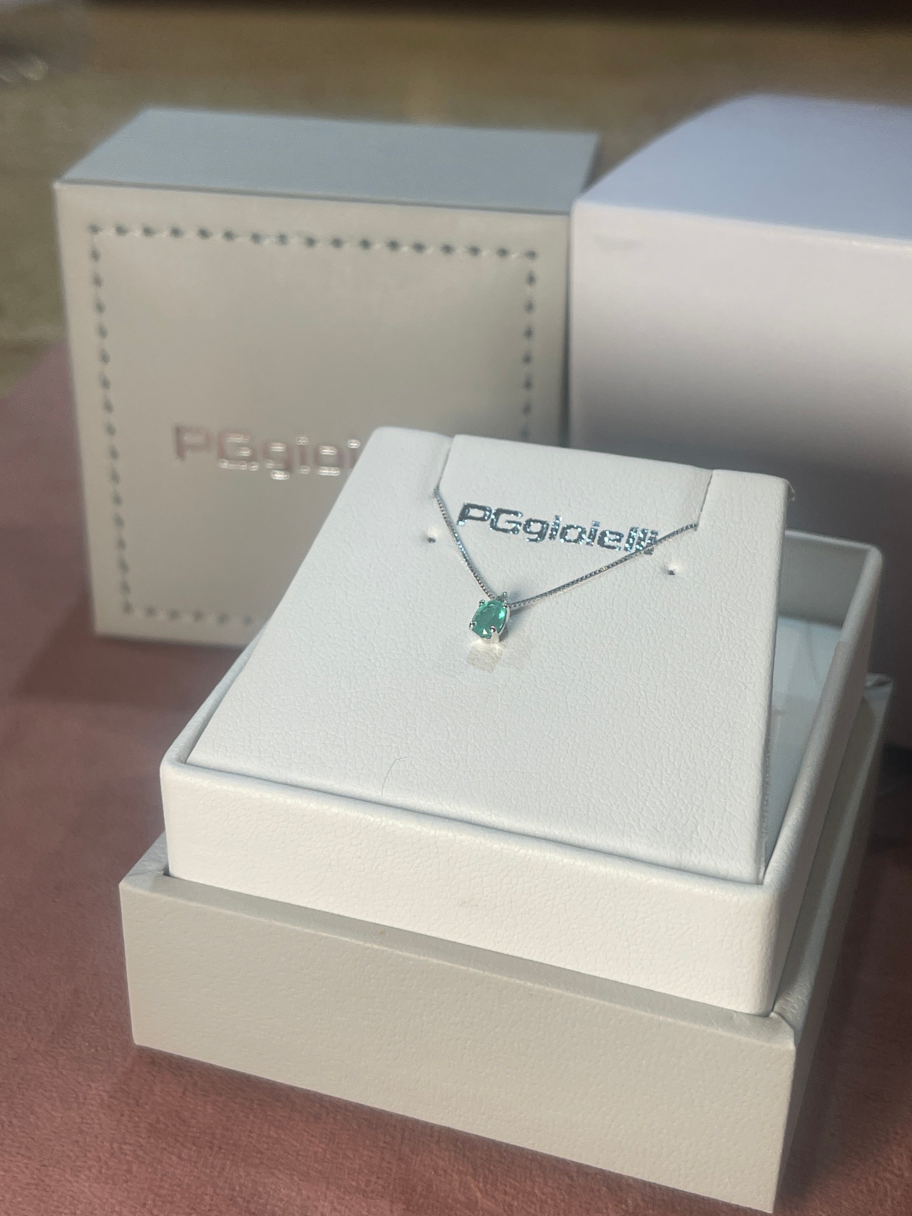 Girocollo con Smeraldo