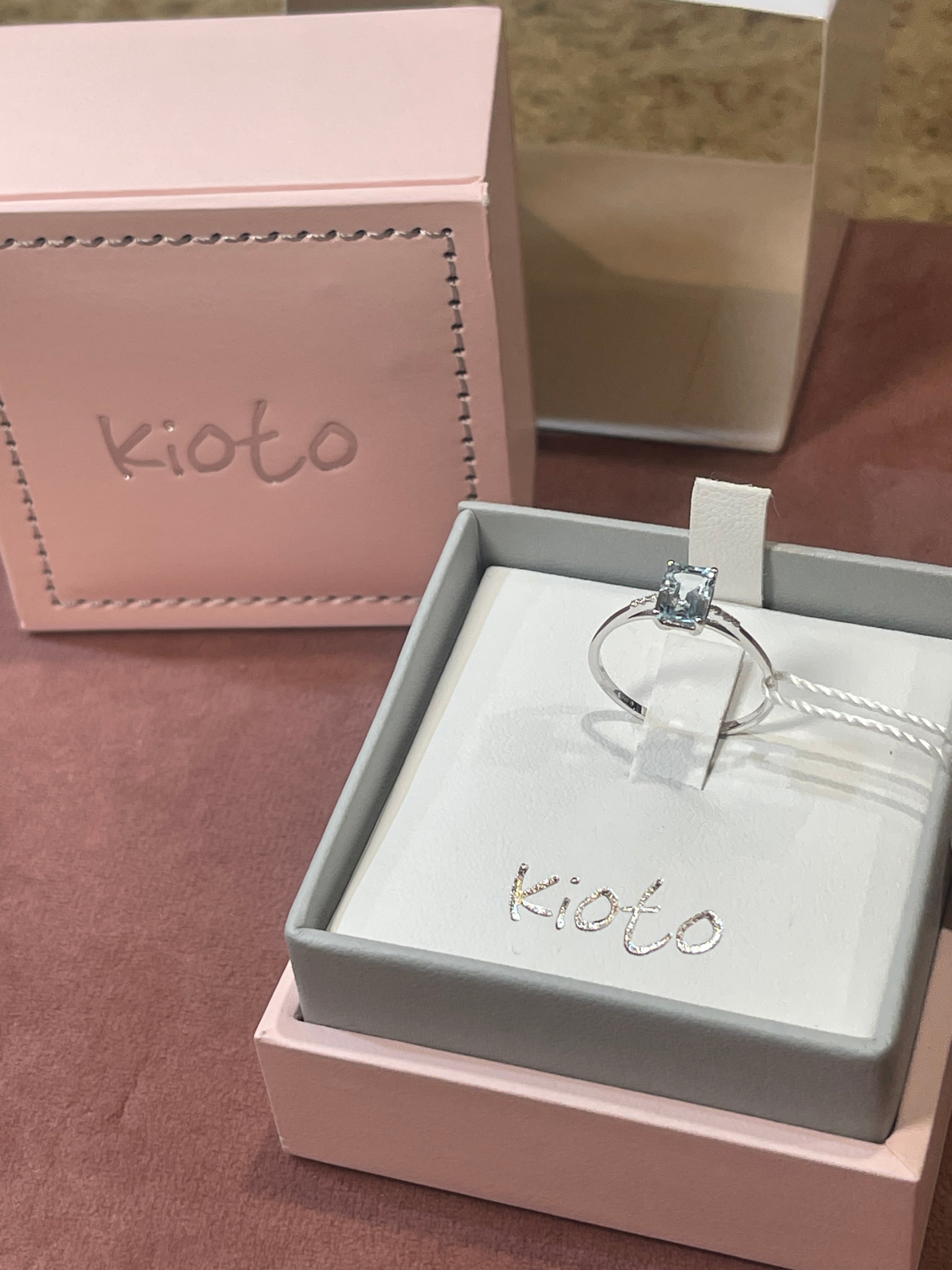 Anello con Acquamarina