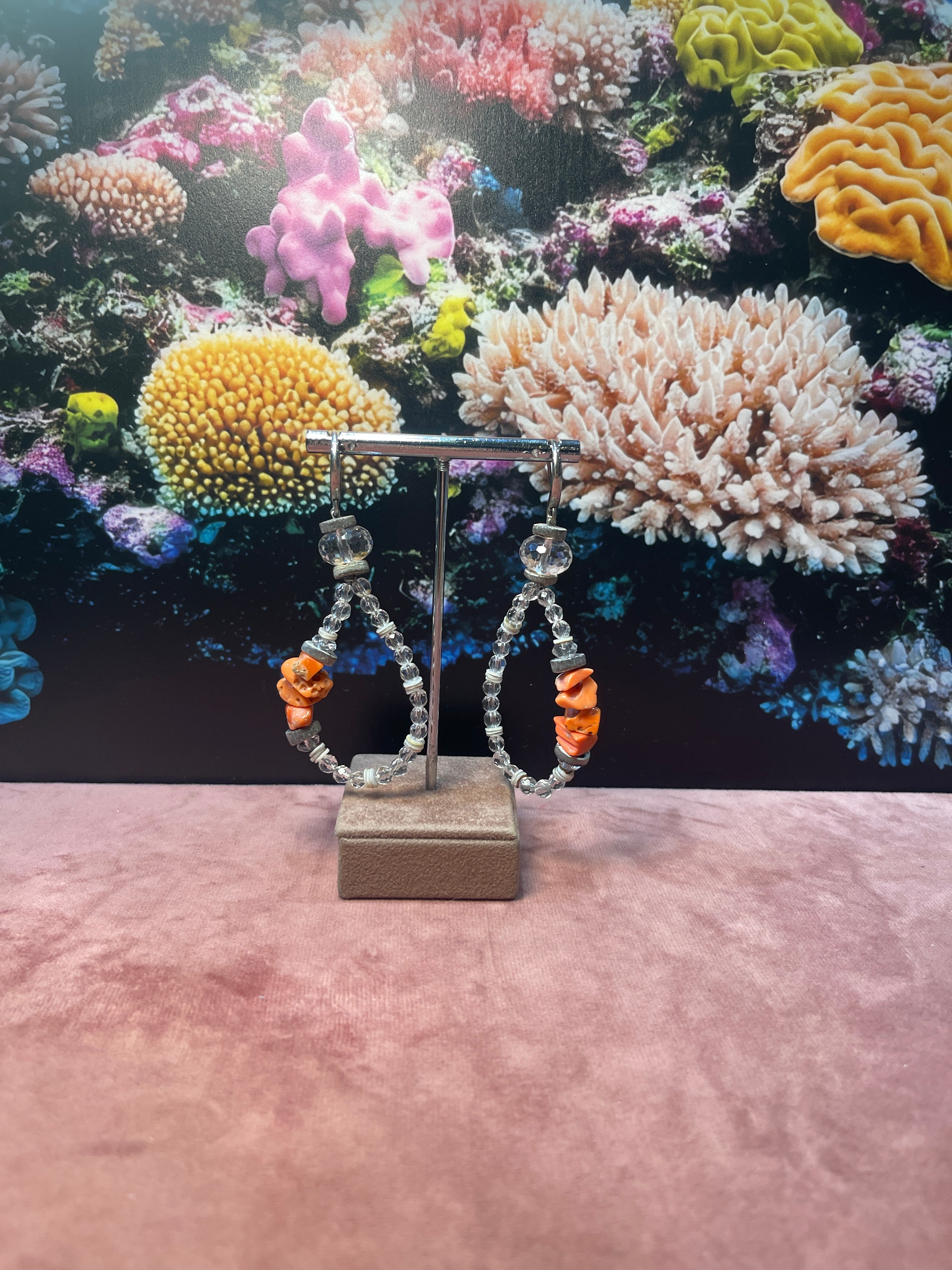 Orecchini in Corallo, Cristallo di Rocca e Madreperla