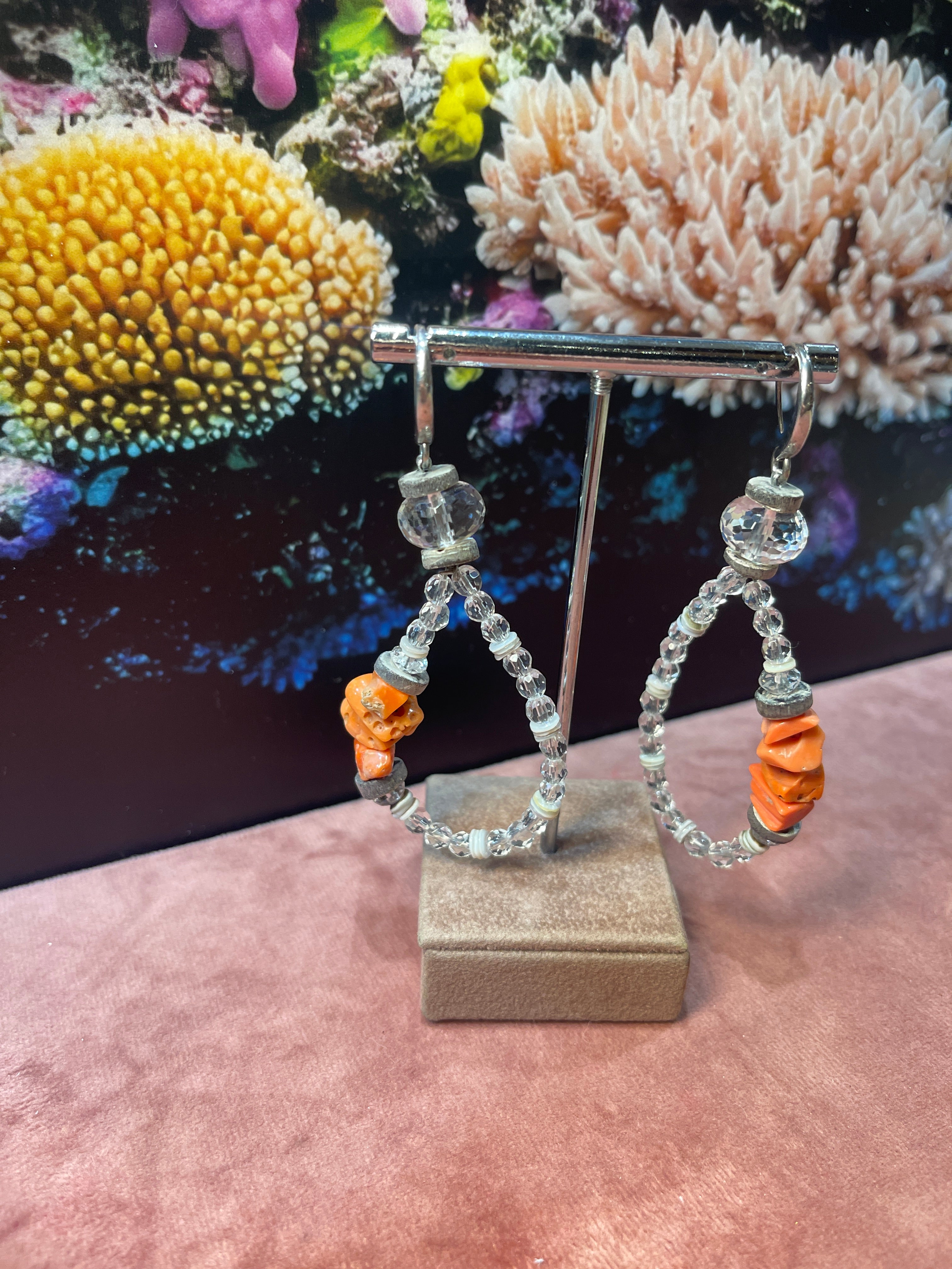 Orecchini in Corallo, Cristallo di Rocca e Madreperla