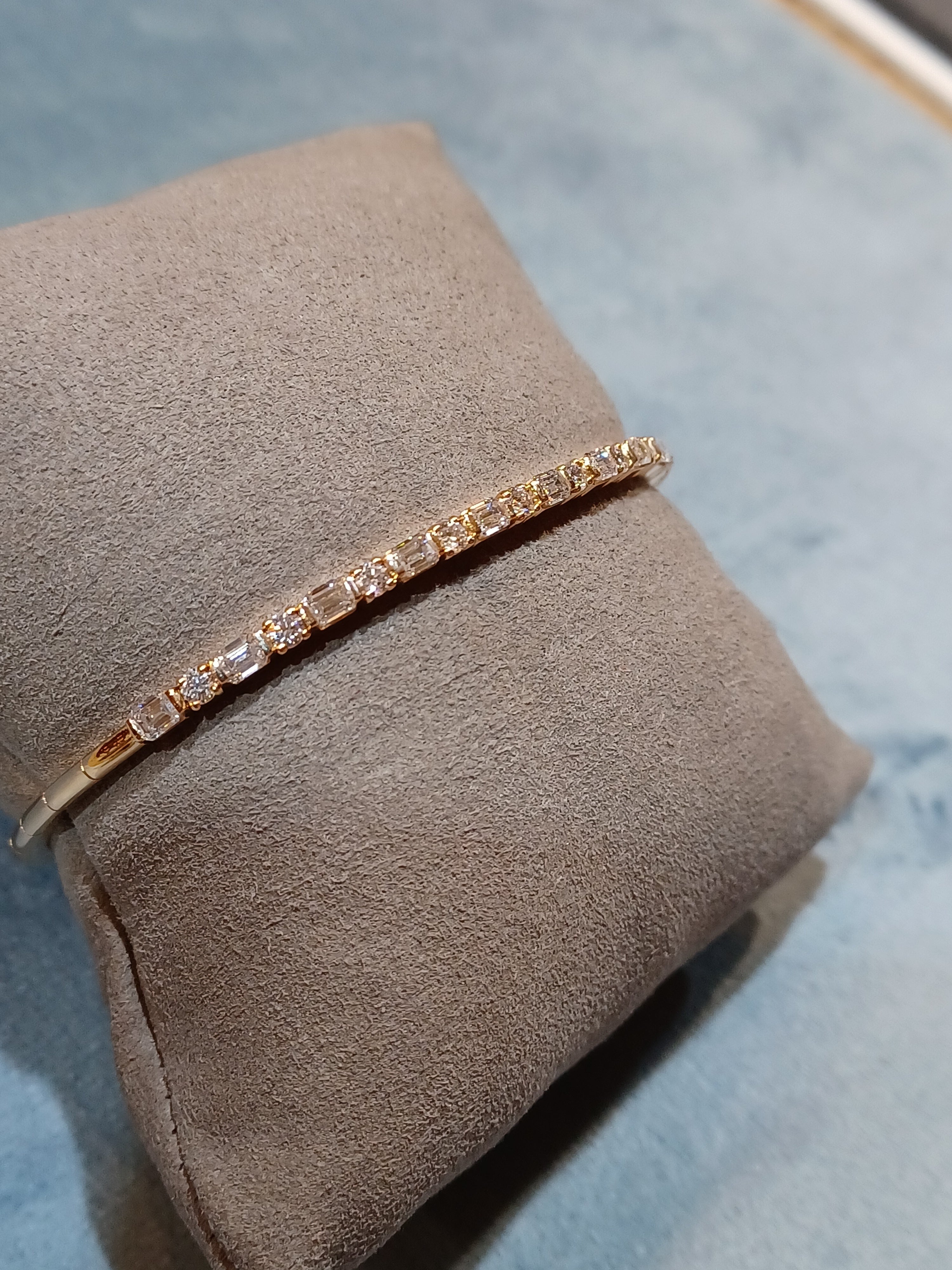 Bracciale elastico Jovane Milano in oro rosa e diamanti taglio ottagonale