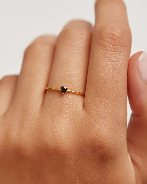 BLACK HEART RING