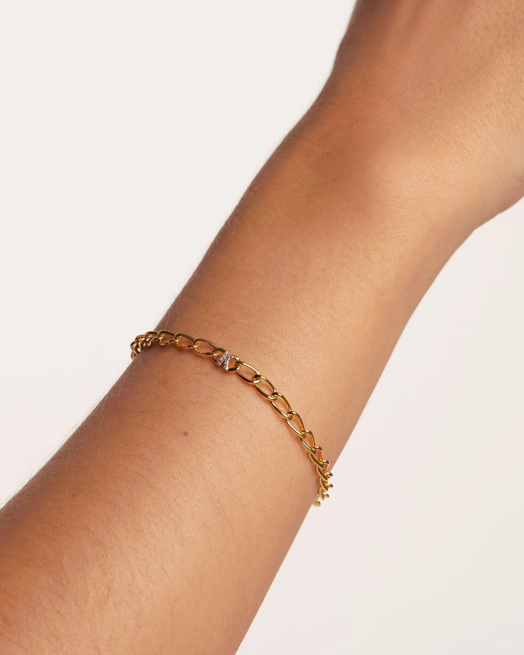 Bracciale a catena con lettera